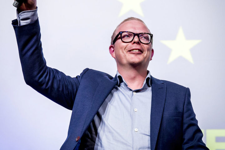 janroosoekraineratificeren