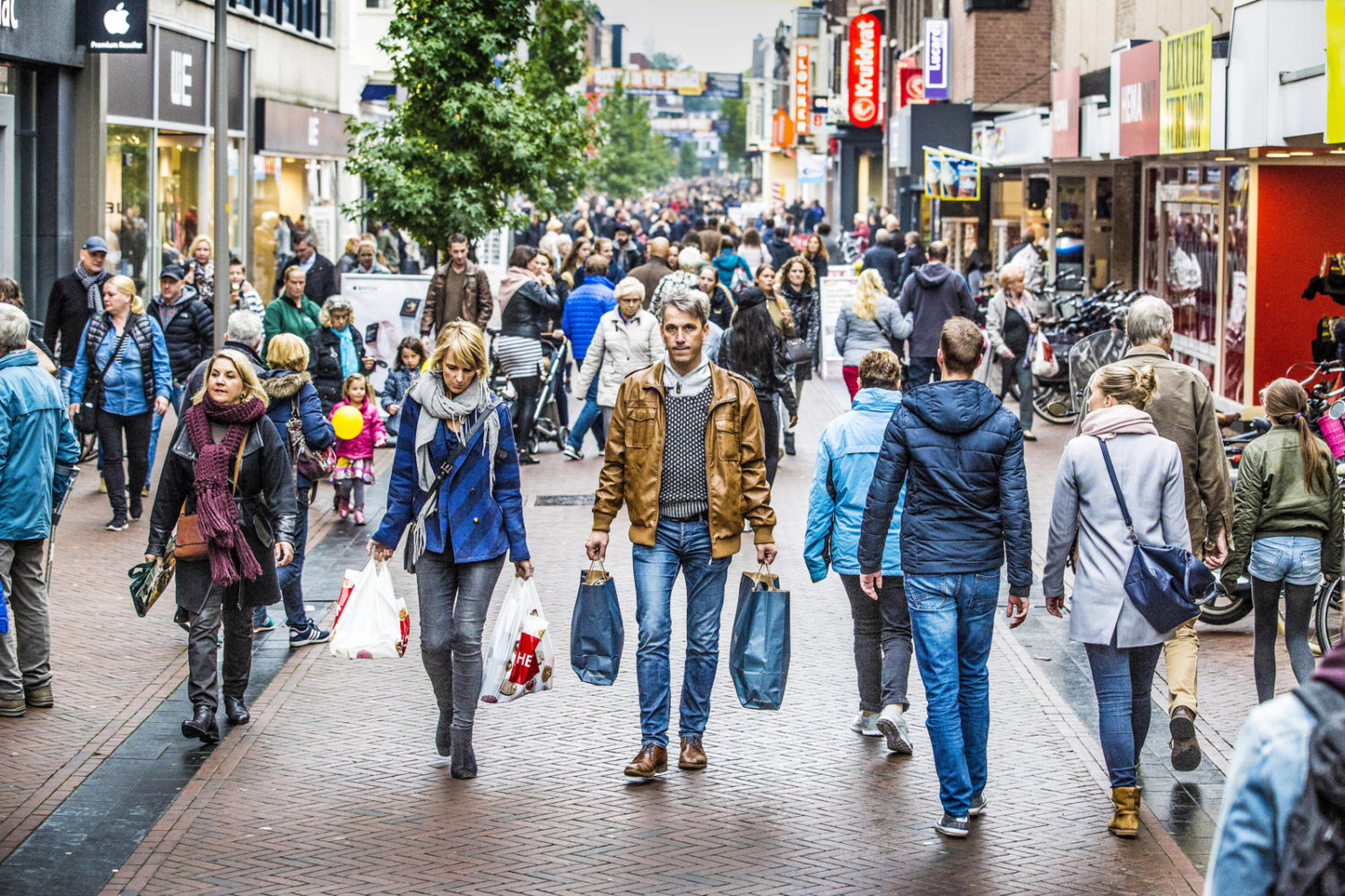 Feest Hierdoor is loonstrookje in 2017 geen feest - EW