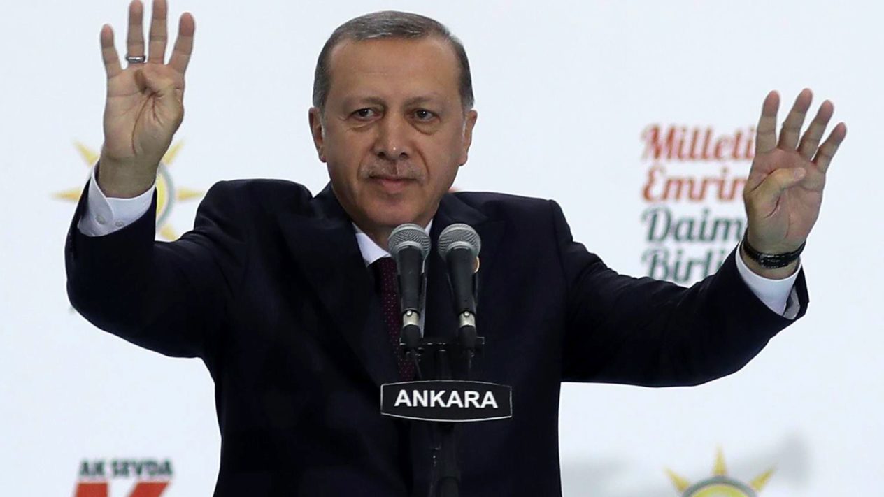 Erdogan: 'Turkse Duitsers, stem niet op CDU of SPD! - EW