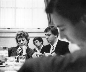 De ministers Kroes en Nijpels