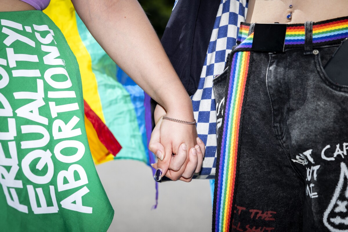 Dalende homoacceptatie onder scholieren: wat zeggen de cijfers echt?
